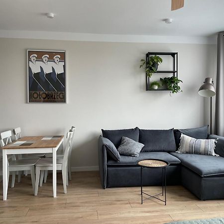 Apartament Z Balkonem Ul Portowa 코워브제크 외부 사진